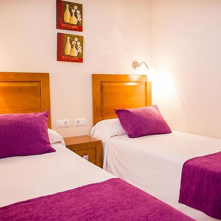 Apartamentos Fenix Beach Roquetas de Mar Extérieur photo