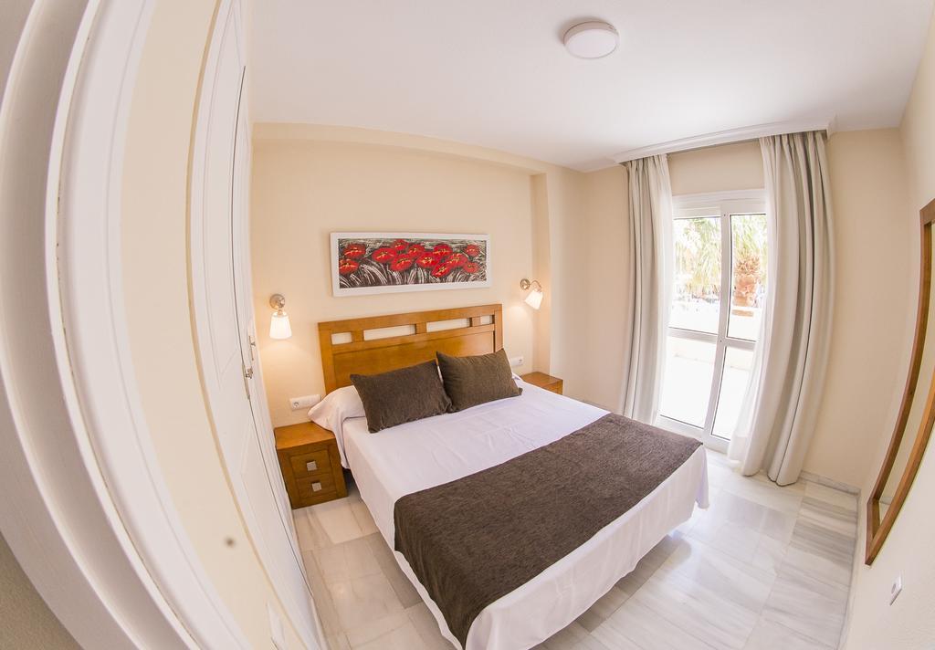 Apartamentos Fenix Beach Roquetas de Mar Extérieur photo